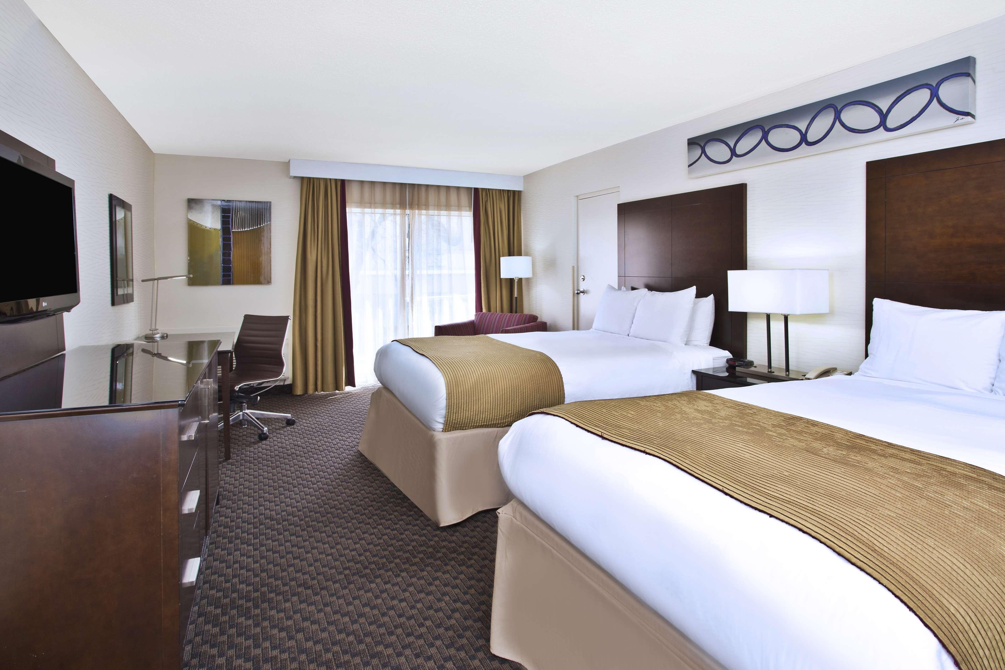 Radisson Hotel サドバリー エクステリア 写真