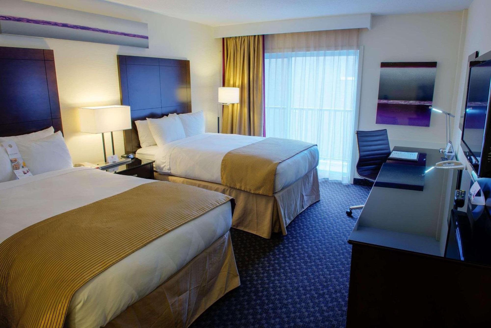 Radisson Hotel サドバリー エクステリア 写真