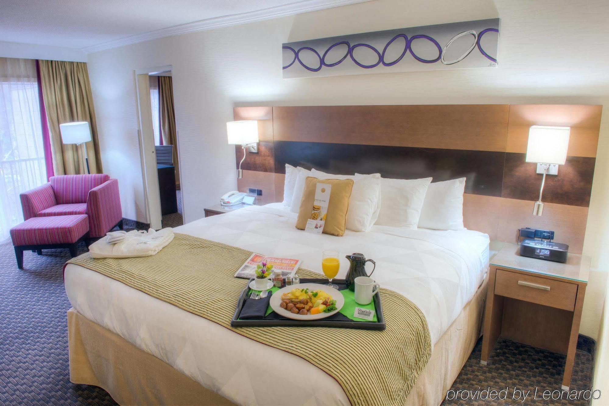 Radisson Hotel サドバリー エクステリア 写真